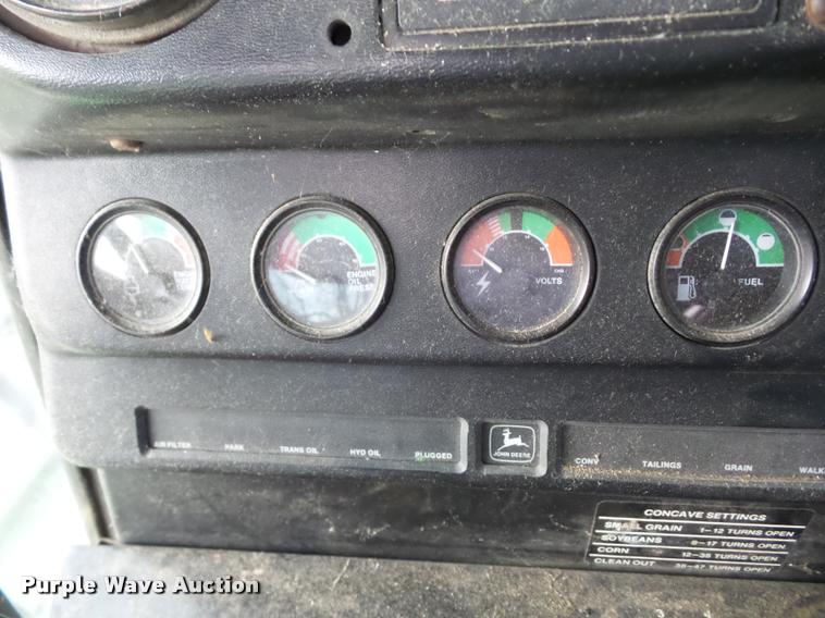 image for item AG9106 John Deere 6620 Turbo combine