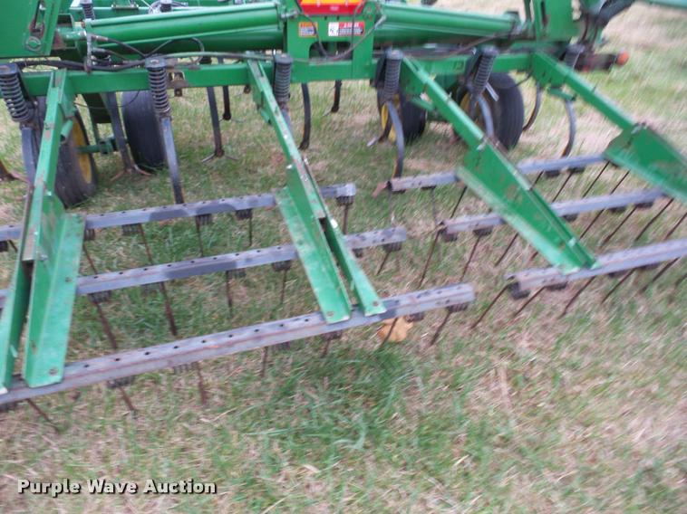 image for item AG9107 John Deere 980 field cultivator