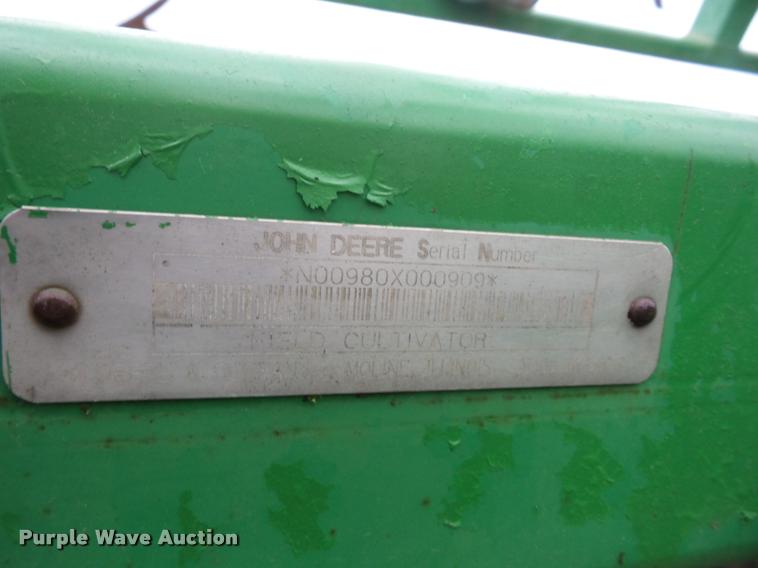 image for item AG9107 John Deere 980 field cultivator