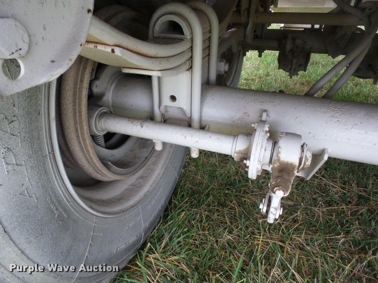 image for item AG9109 1983 Wilson GH-700 double hopper grain trailer