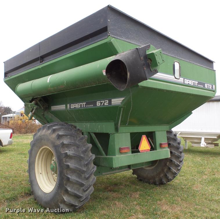image for item AG9110 Brent 672 grain cart