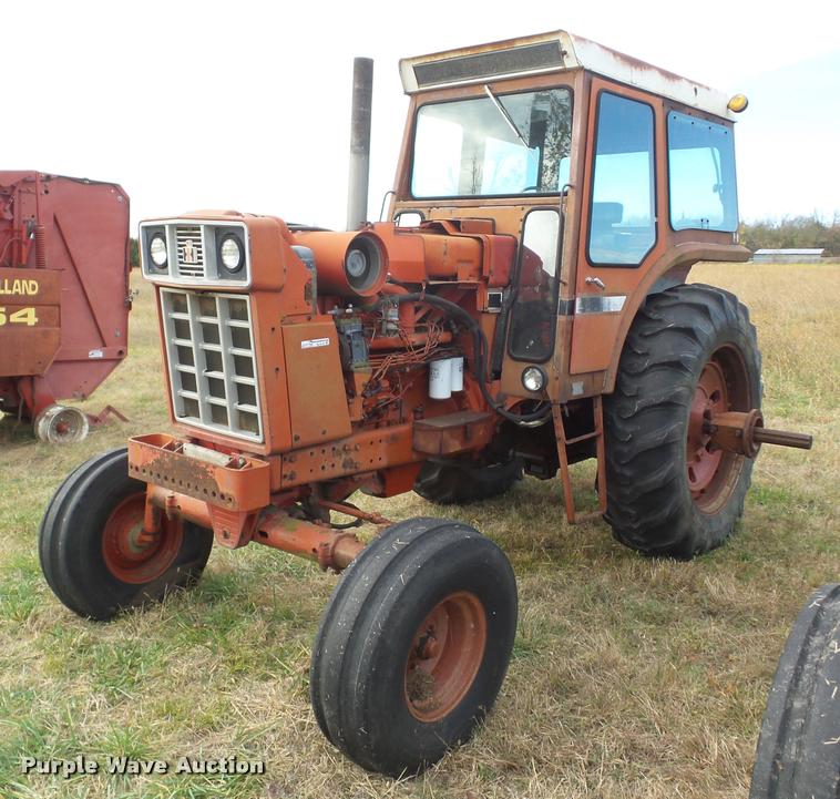 image for item AG9130 1972 International F1066 tractor