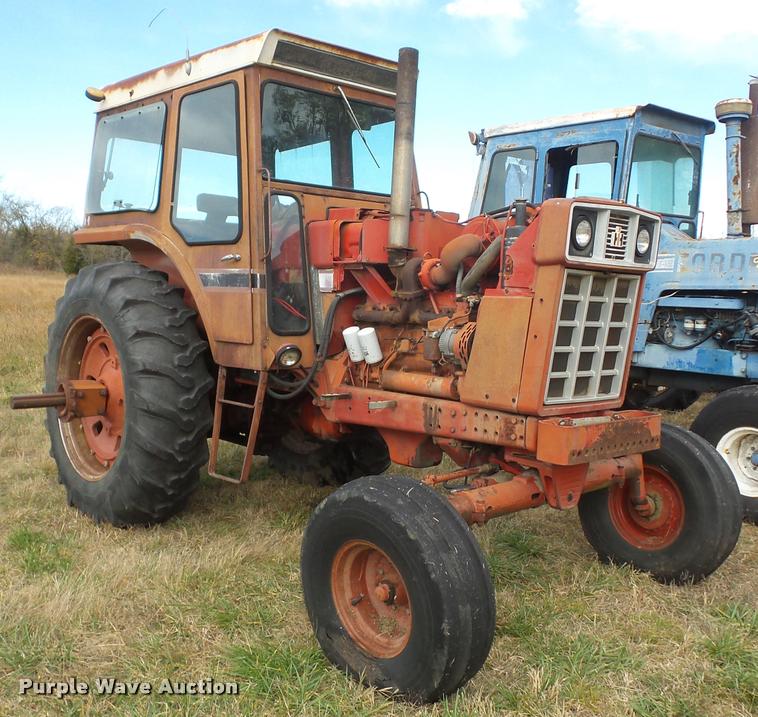 image for item AG9130 1972 International F1066 tractor