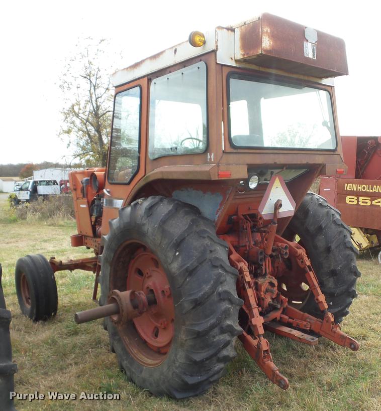 image for item AG9130 1972 International F1066 tractor