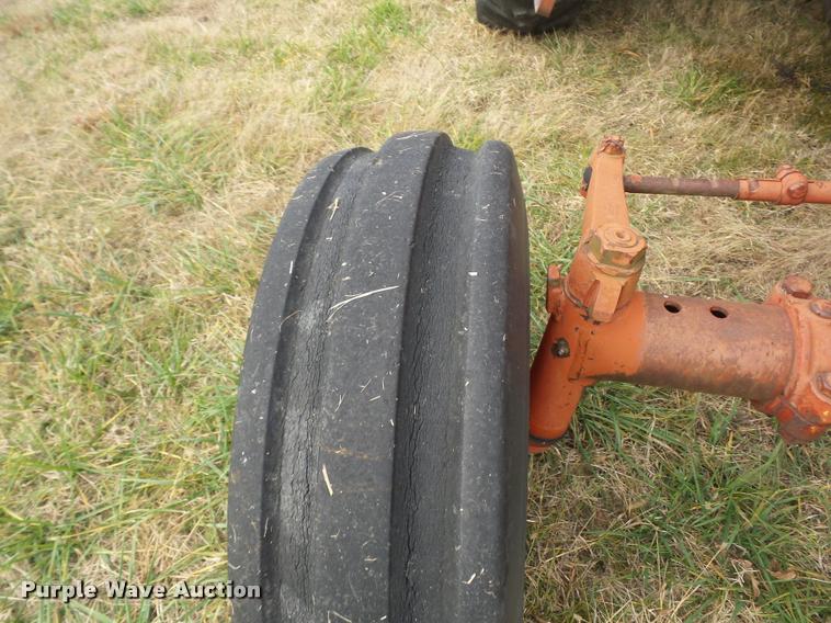 image for item AG9130 1972 International F1066 tractor