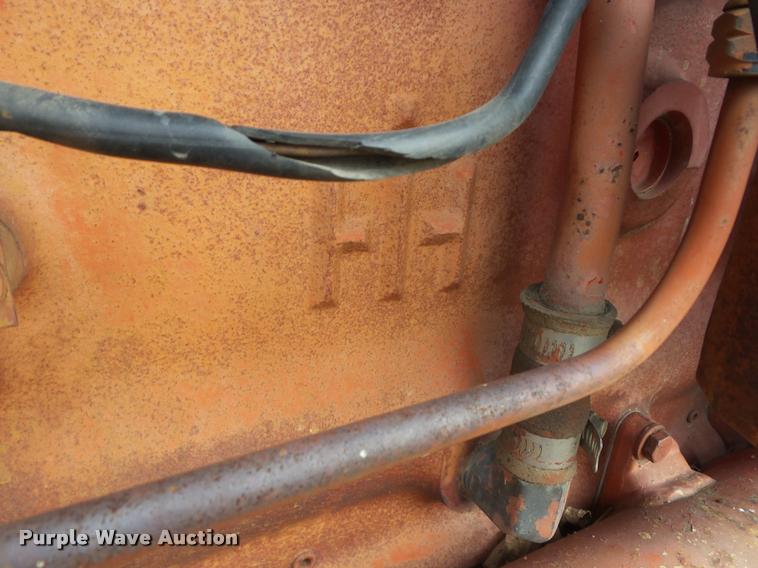 image for item AG9130 1972 International F1066 tractor