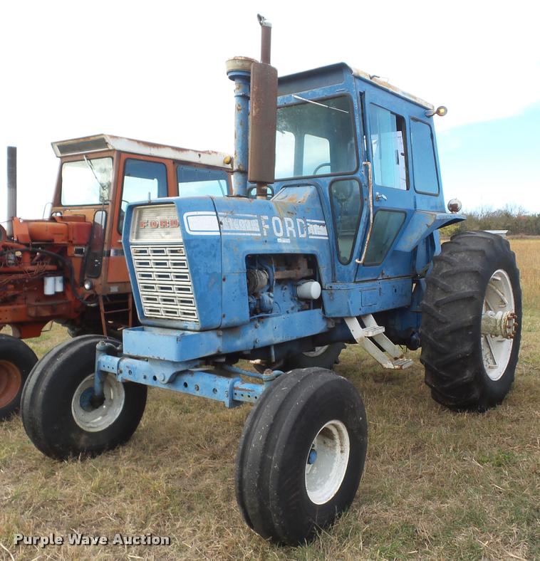 image for item AG9131 1968 Ford 9600 tractor