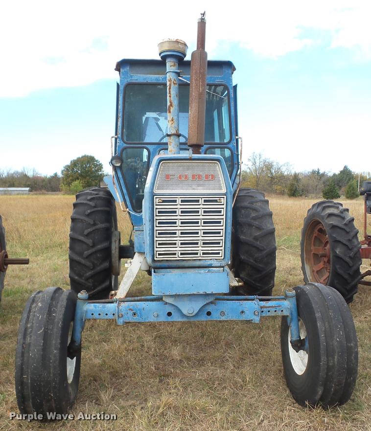 image for item AG9131 1968 Ford 9600 tractor