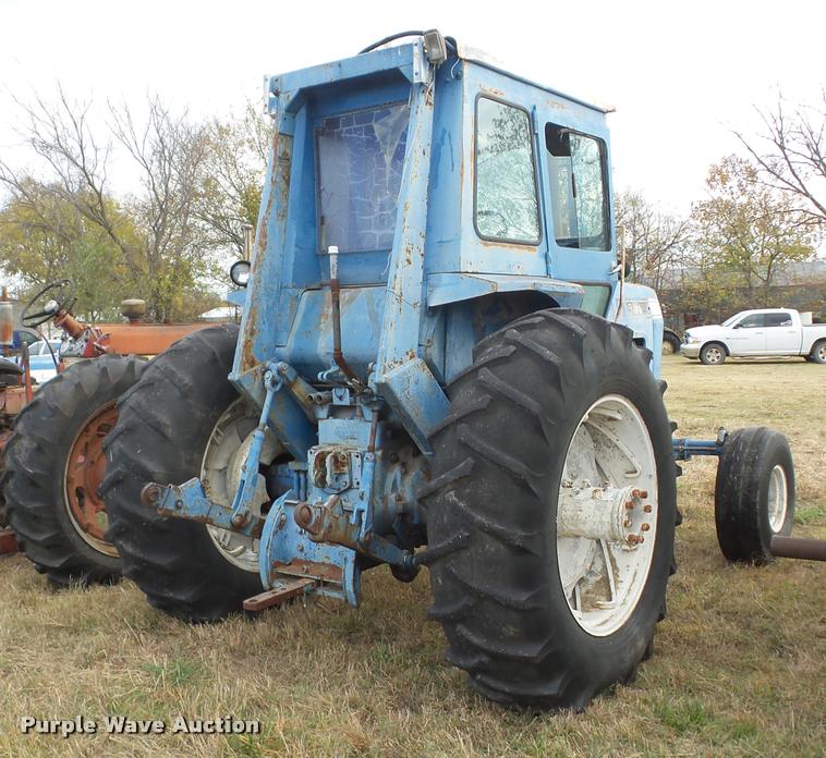 image for item AG9131 1968 Ford 9600 tractor