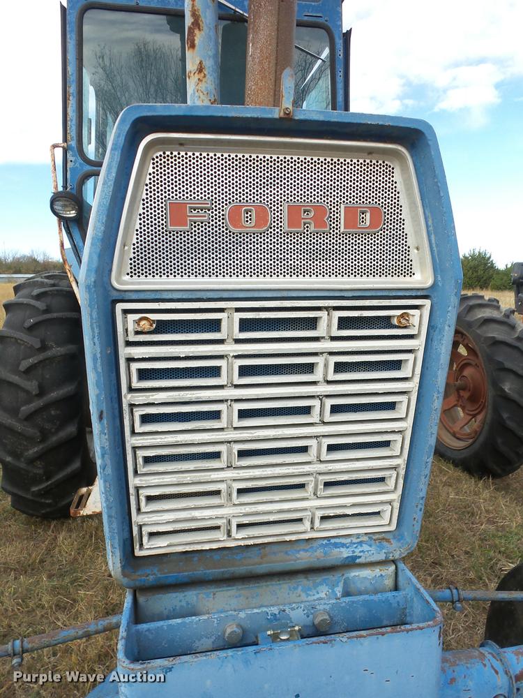 image for item AG9131 1968 Ford 9600 tractor