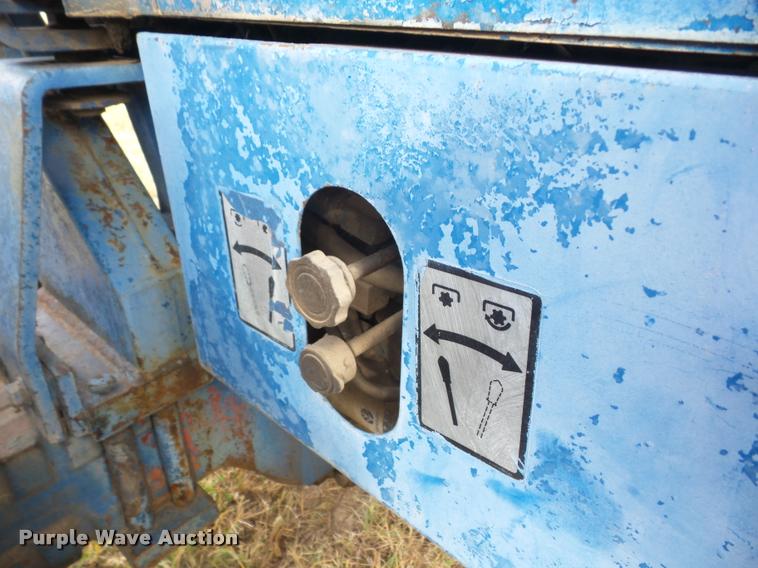 image for item AG9131 1968 Ford 9600 tractor