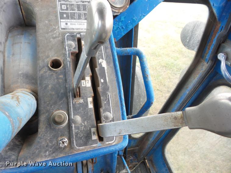 image for item AG9131 1968 Ford 9600 tractor