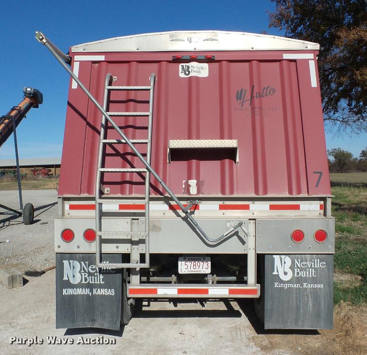 image for item AG9298 2009 Neville double hopper grain trailer