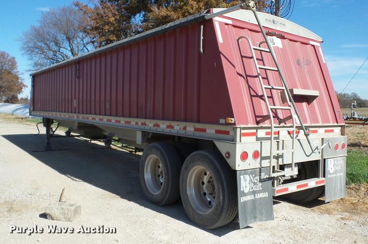 image for item AG9298 2009 Neville double hopper grain trailer