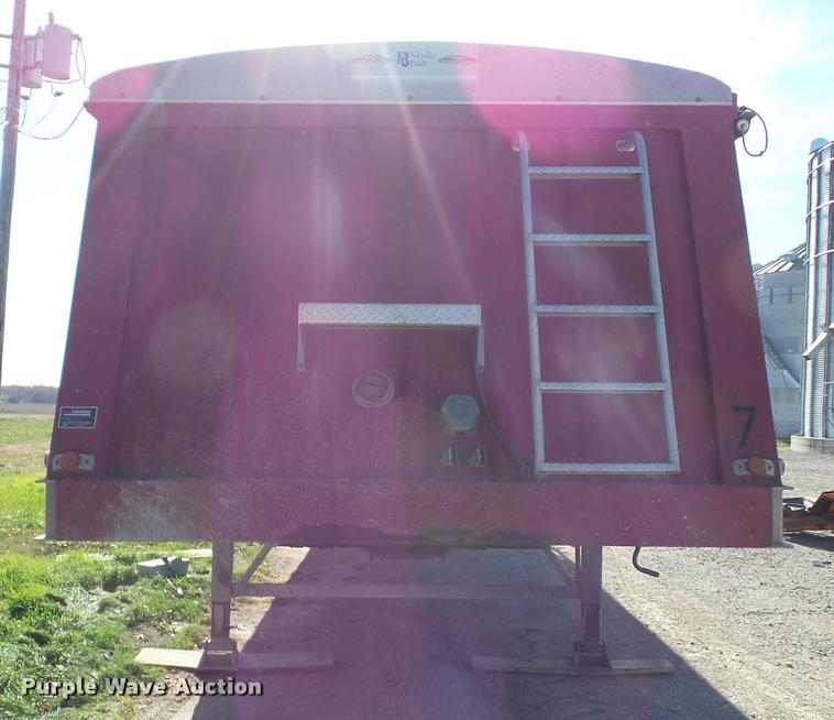 image for item AG9298 2009 Neville double hopper grain trailer