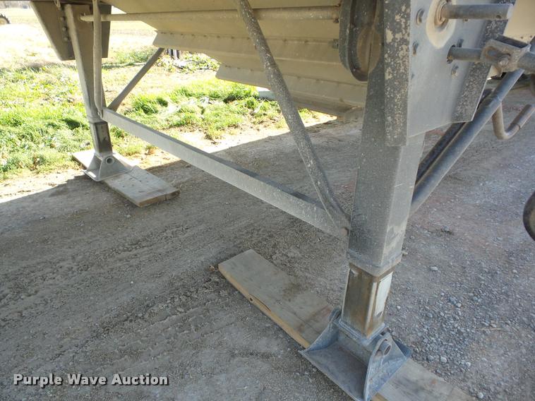 image for item AG9298 2009 Neville double hopper grain trailer