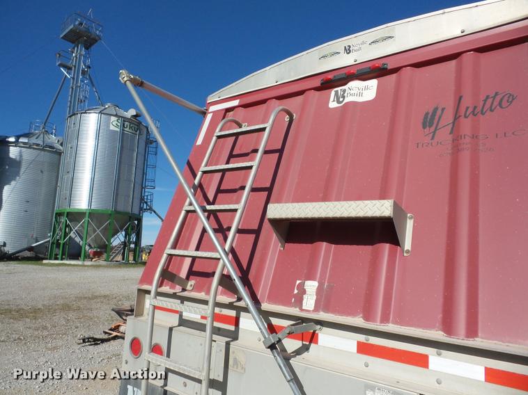 image for item AG9298 2009 Neville double hopper grain trailer