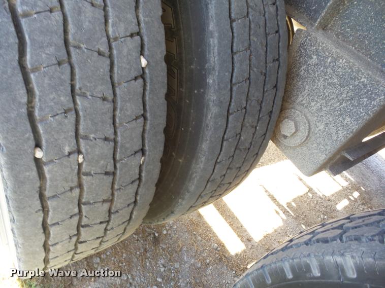 image for item AG9298 2009 Neville double hopper grain trailer