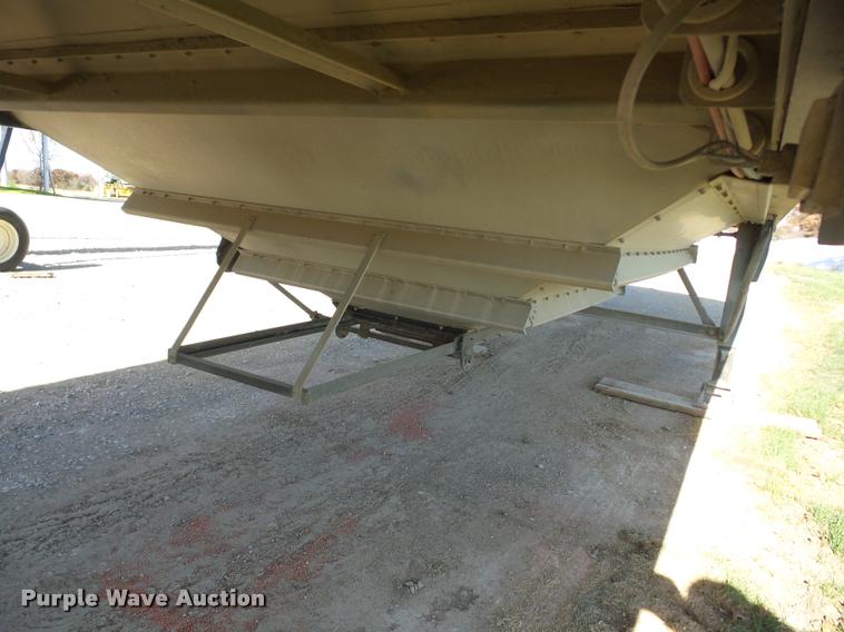 image for item AG9298 2009 Neville double hopper grain trailer