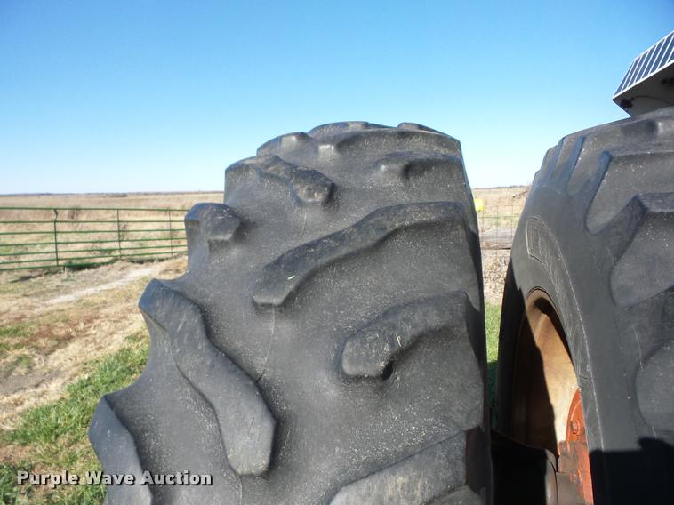 image for item AG9307 Case 2590 tractor