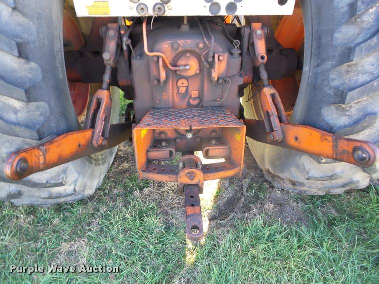 image for item AG9307 Case 2590 tractor