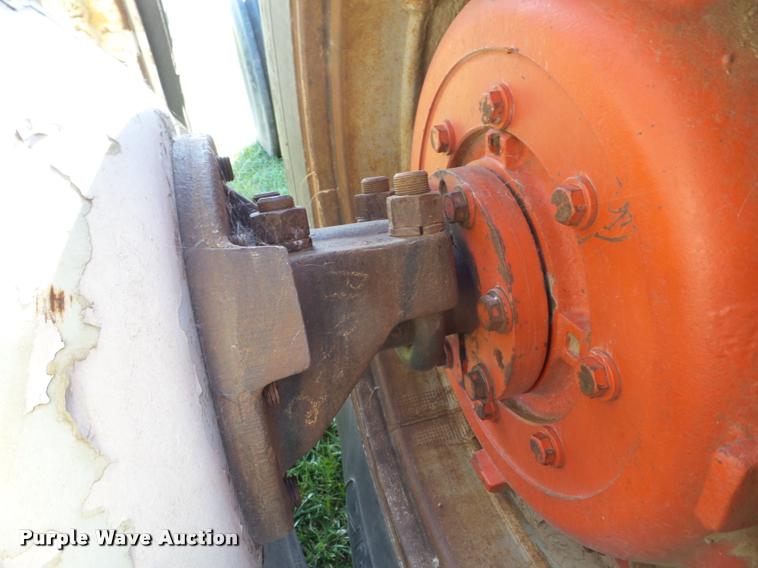 image for item AG9307 Case 2590 tractor