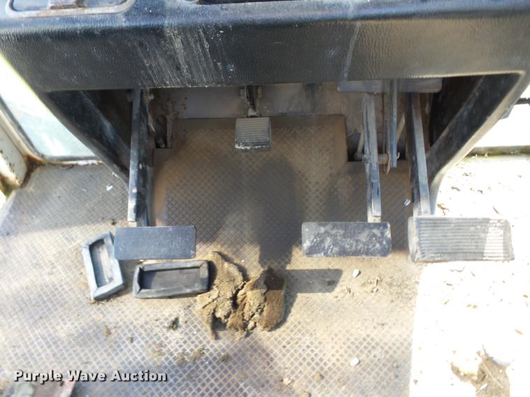 image for item AG9307 Case 2590 tractor