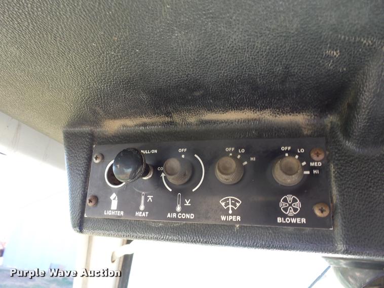 image for item AG9307 Case 2590 tractor