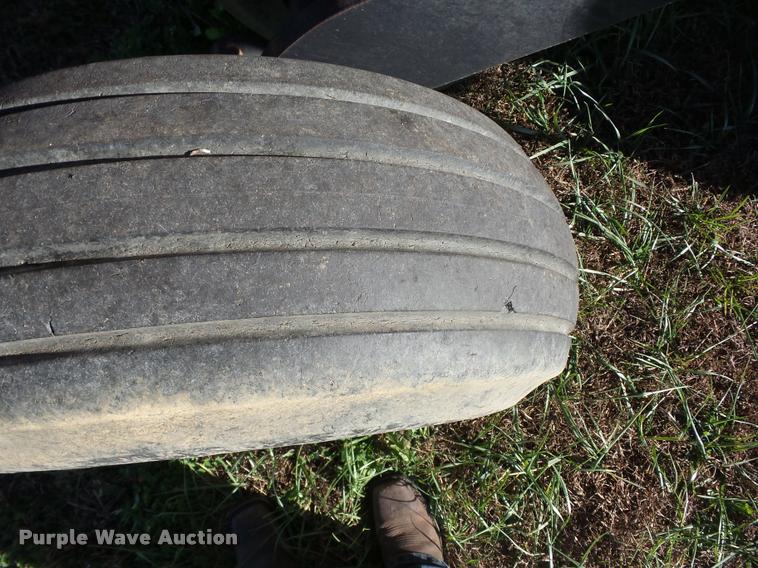 image for item AG9319 Case IH 370 double off-set disk