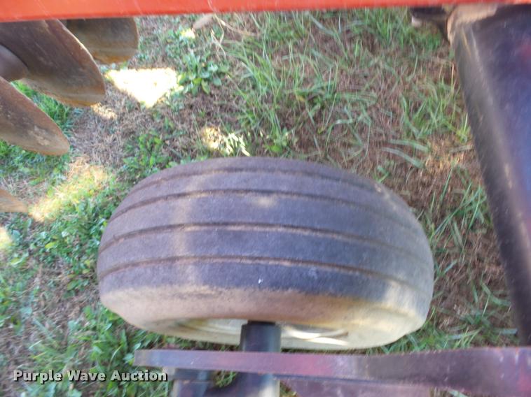 image for item AG9319 Case IH 370 double off-set disk