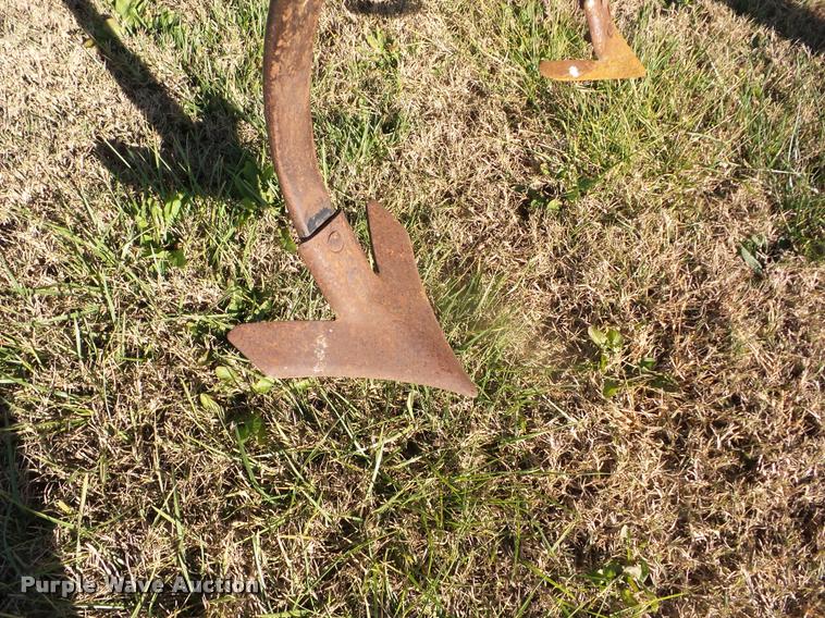 image for item AG9321 John Deere 980 field cultivator