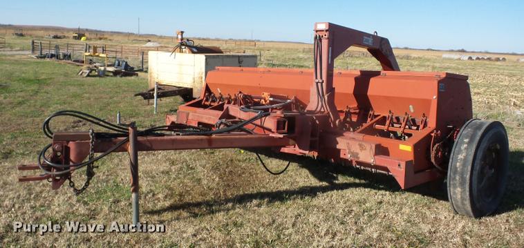 image for item AG9322 Case IH 5300 Soybean Special grain drill