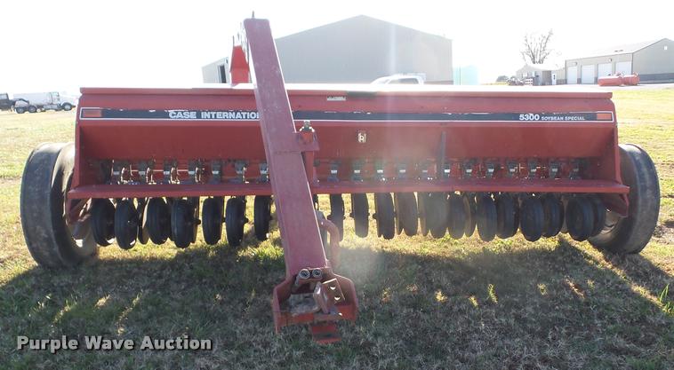 image for item AG9322 Case IH 5300 Soybean Special grain drill