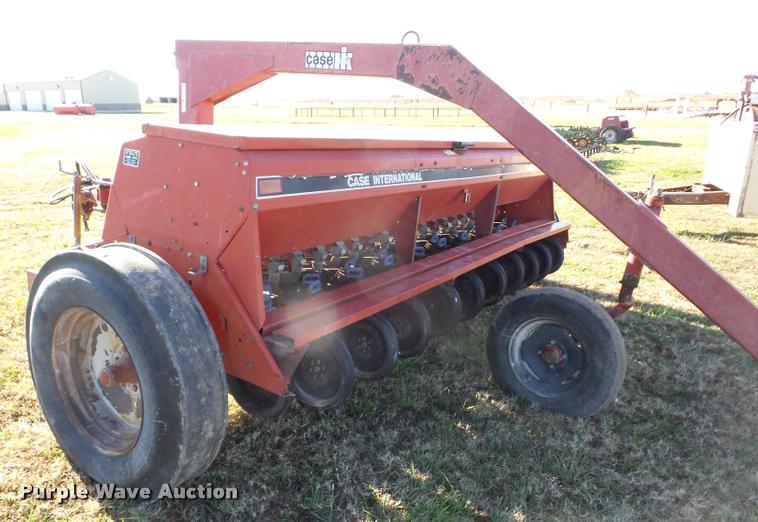 image for item AG9322 Case IH 5300 Soybean Special grain drill