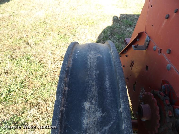 image for item AG9322 Case IH 5300 Soybean Special grain drill