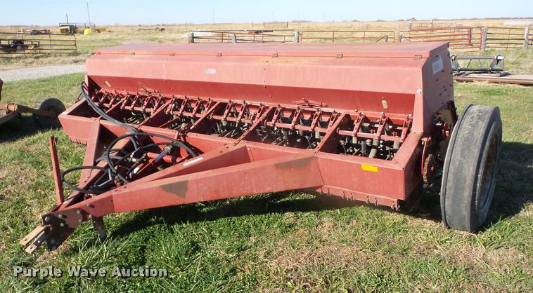 image for item AG9325 Case IH 5100 grain drill
