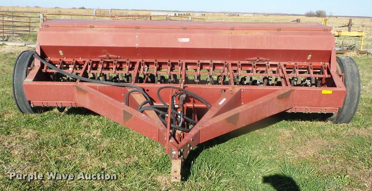 image for item AG9325 Case IH 5100 grain drill