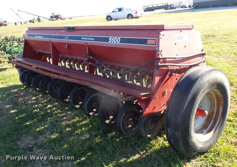 image for item AG9325 Case IH 5100 grain drill