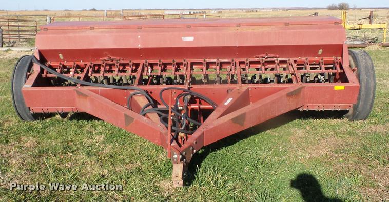 image for item AG9325 Case IH 5100 grain drill