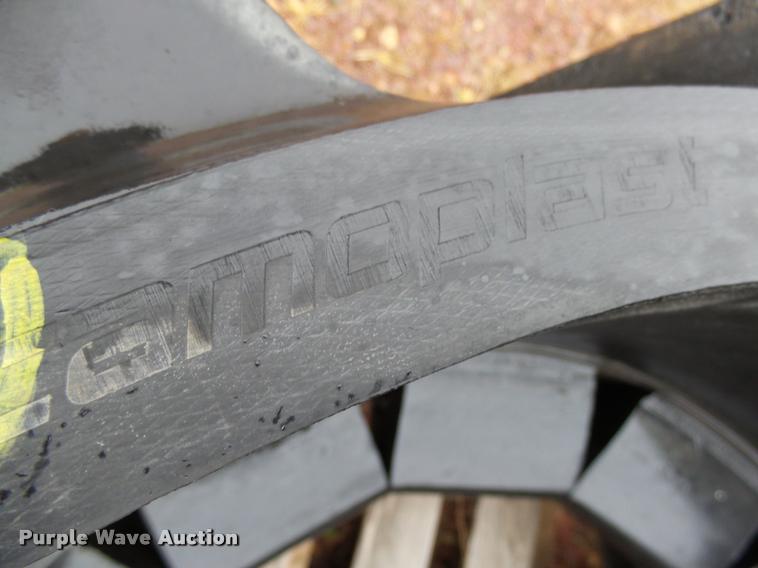 image for item AL9060 (2) Camoplast 25"W tracks