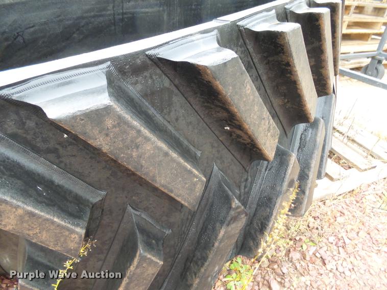 image for item AL9060 (2) Camoplast 25"W tracks