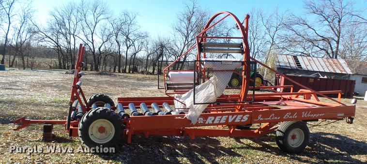 image for item AV9854 2007 Reeves 652 self-propelled in-line bale wrapper