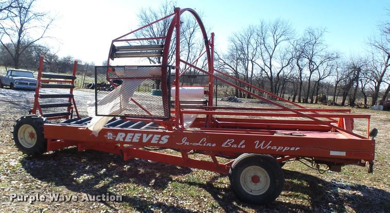image for item AV9854 2007 Reeves 652 self-propelled in-line bale wrapper