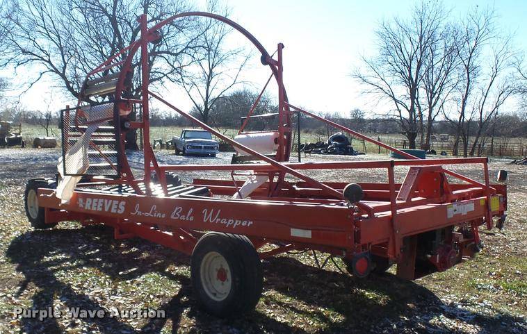 image for item AV9854 2007 Reeves 652 self-propelled in-line bale wrapper
