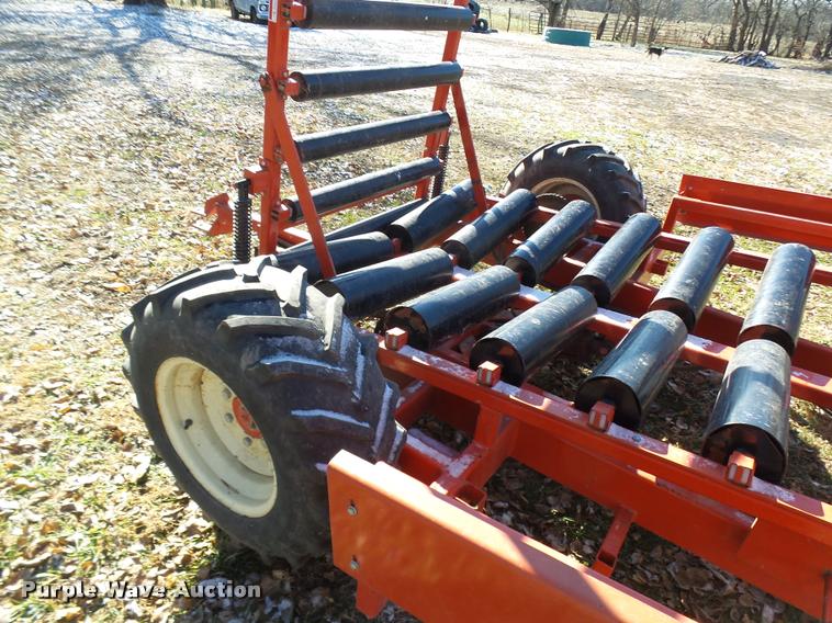 image for item AV9854 2007 Reeves 652 self-propelled in-line bale wrapper