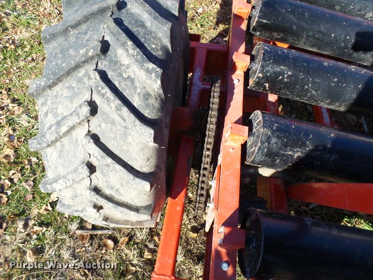 image for item AV9854 2007 Reeves 652 self-propelled in-line bale wrapper