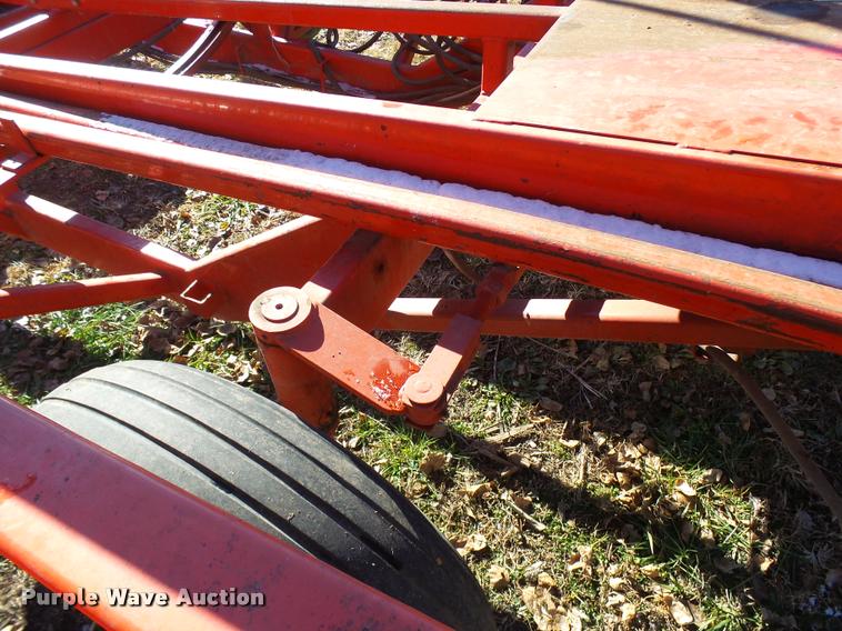 image for item AV9854 2007 Reeves 652 self-propelled in-line bale wrapper