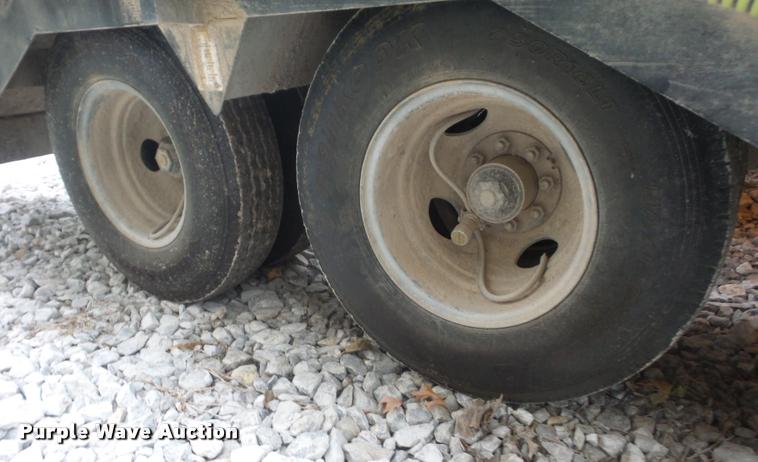 image for item BG9539 1997 Willten sprayer trailer