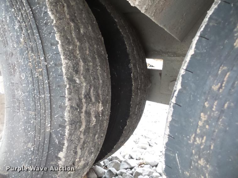 image for item BG9539 1997 Willten sprayer trailer