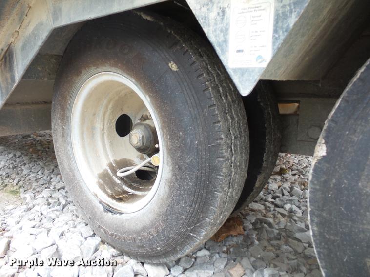 image for item BG9539 1997 Willten sprayer trailer